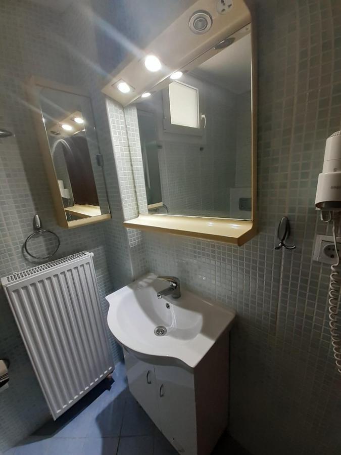 Balkan House Potos Buitenkant foto